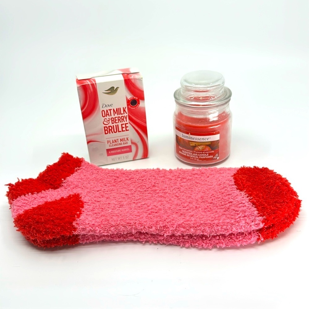 *FREE Bath Set    
***FREE when added to a bundle of $10 or more.
